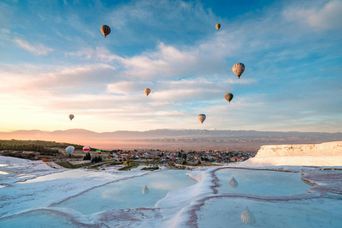 Marmaris: Pamukkale Hot Air Balloon Ride & Day Trip Balloon Observation