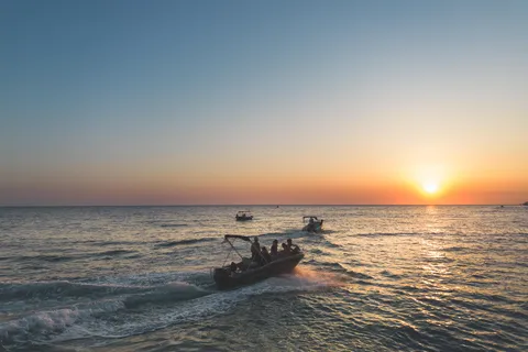 Corfù: crociera al tramonto a Palaiokastritsa