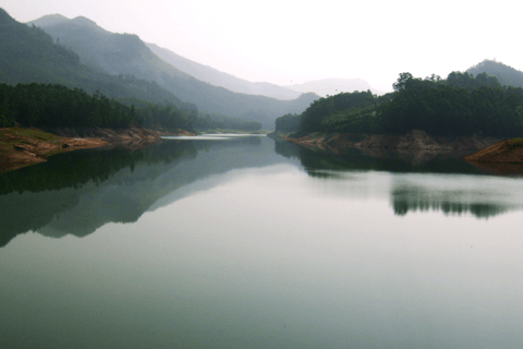 From Kochi: Munnar Private Day Trip with Tea Museum Visit