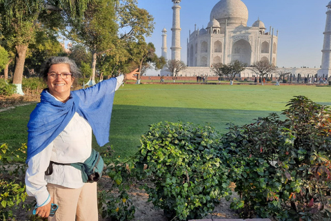 Tagestour zum Tajmahal mit SOS wildlife Elefant & Bär