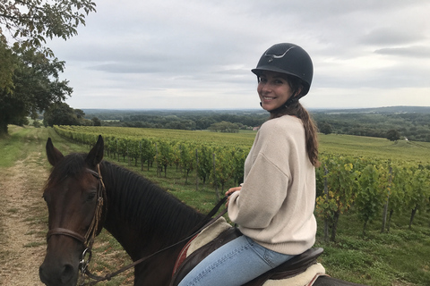 Bordeaux: Private Horse Ride in the Vineyards