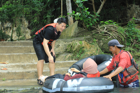 Yogyakarta: Pindul-Höhle, Tanding-Höhle und Oyo-Fluss-TourYogyakarta: Pindul-Höhle &amp; Oyo-Fluss