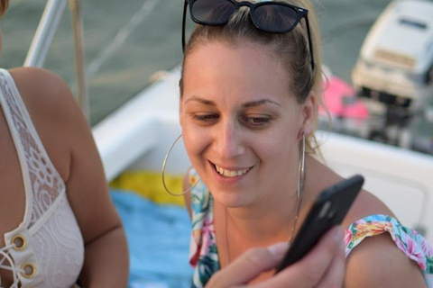 Belgrade: Private Sunset Boat Tour with Photography