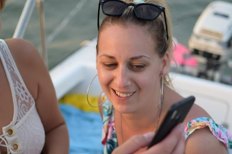 Belgrade: Private Sunset Boat Tour with Photography