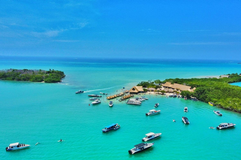 Cartagena: Rosario Oceanarium, Snorkel & Swim with Dolphins Cartagena: Rosario Islands Tour with Oceanarium & Snorkeling