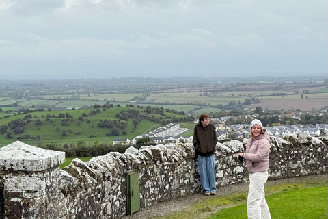من دبلن: رحلة ليوم واحد إلى نيوجرانج ووادي بويندبلن: رحلة ليوم واحد إلى نيوغرانغ ووادي بوين