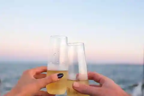 Charleston: Sunday Funday Lux Catamaran Sail - Mimosa Bar