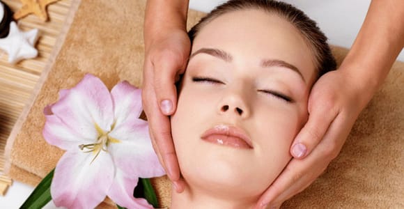 Phuket : Aroma Massage With Meal Included