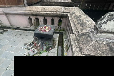 Yogyakarta: o Reino Mataram permanece com o artesanato em prataYogyakarta: Vestígios do Reino Mataram com exposição de prata