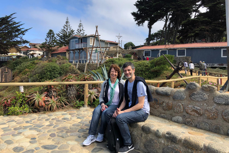Santiago : Parc du Tricao, Isla Negra et maison de Pablo NerudaLieu de rendez-vous Plaza de Armas