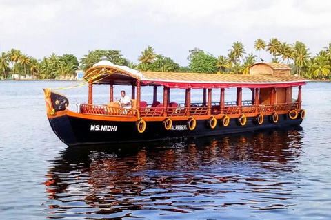 Un tour privado de un día por Alleppey, Marari y Fort Kochi