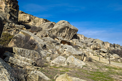 Baku: Off-Road to Gobustan, Mud Volcanoes & Tent Experience Gobustan Safari Tour