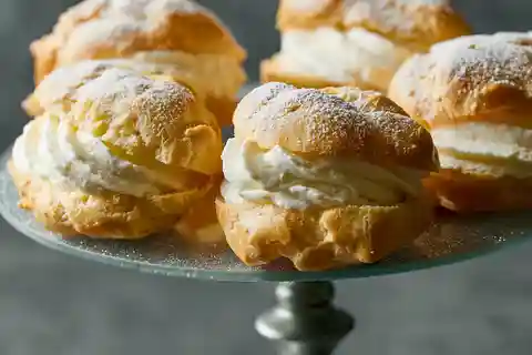 Aix-en-Provence: Choux Chantilly Pastry Class