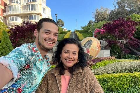 San Francisco: Billionaire's Row e Palace of Fine Arts TourTour a piedi di Billionaire's Row e del Palazzo delle Belle Arti