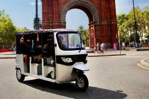 Barselona: Küçük grup Tuk Tuk turu