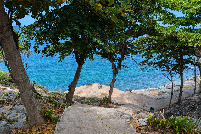 Desde Bangkok: Excursión de un día a la isla de Koh Sichang en Tuktuk