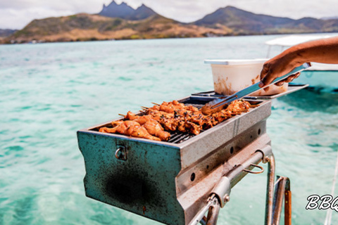 Mauritius: Ile aux Cerfs Catamaran Lagoon Experience + BBQ