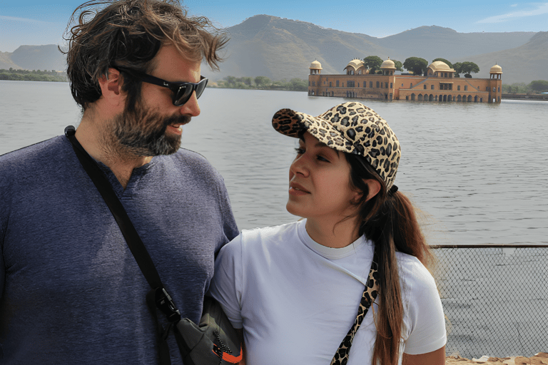 First-Time in Jaipur: Private City Tour with Local Guide