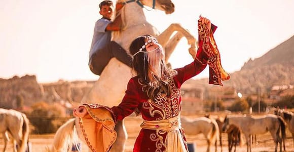 Cappadocia: Horseback Tour with Sunrise and Sunset Options