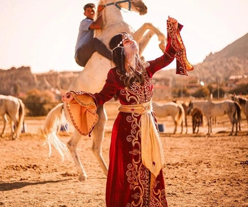 Cappadocia: Horseback Tour with Sunrise and Sunset Options