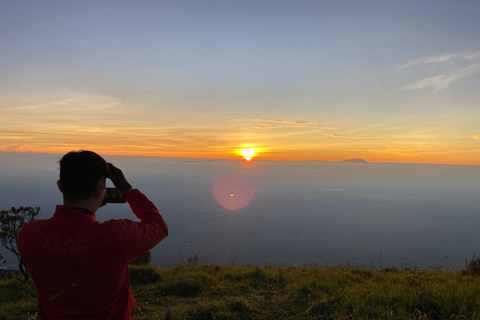 Yogyakarta : Excursion à la journée pour une randonnée au lever du soleil sur le Mont Merbabu