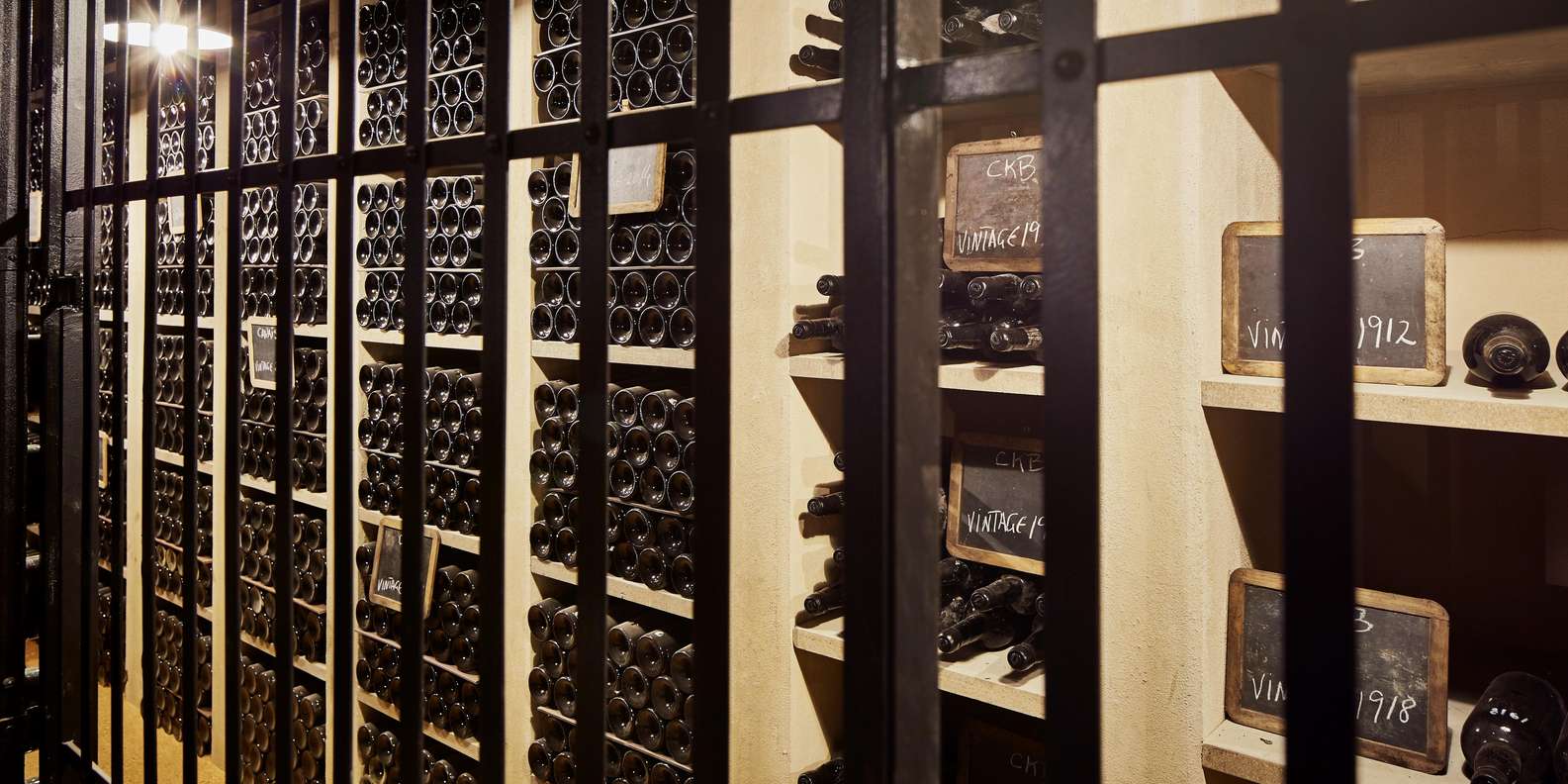 Porto: Cockburn’s Port Lodge Tour and Tasting