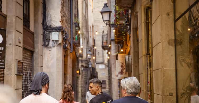 Barcelona: Gothic Quarter Walking Tour with 10+ Attractions photo 12