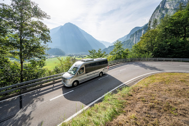 Interlaken: Guided Bus Tour with Swiss Locals