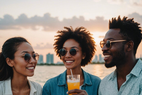 Miami: Tour en barco por las Casas de los Millonarios con bar de mojitos a bordo