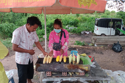 Siem Reap: Tonle Sap Lake & Floating Village Tour Tour in a Tuk Tuk