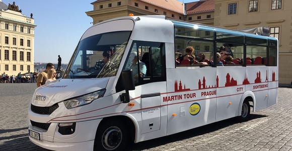 Prague: Historic City Center Bus Tour with Top Sights