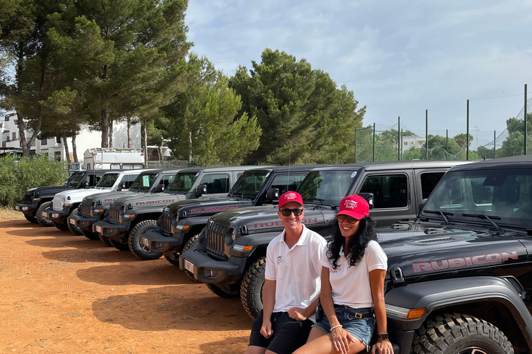 Ibiza: Private Jeep Wrangler Tour & Lunch at Beach Rest.