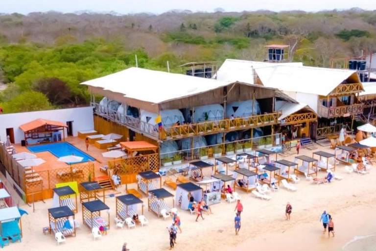 Cartagena: ¡Excursión de un día Glamping Gerónimo en Barú en lancha rápida!