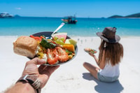 Whitsundays, un jour plage, plongée avec tuba, déjeuner buffet - Housity