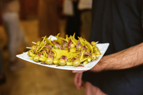 San Sebastian som en lokal: Pintxos-tur på kvällenPintxos-tur i San Sebastian på kvällen: Kvarteret Centro