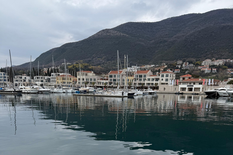 Tivat wynajem jachtów i łodzi bez skippera