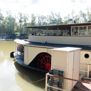 Melbourne: Murray River Paddle Steamer, Wildlife & Silo Art