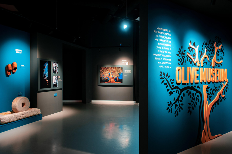 Split: Private tour to Klis Fortress and Vranjača cave