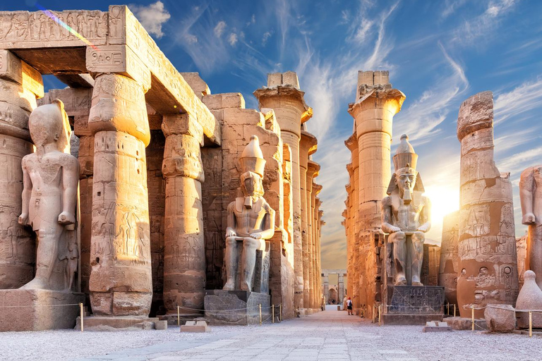 From Marsa Alam: Luxor Guided Tour with Valley of the Kings