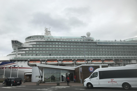 Reykjavik: Traslados do porto de cruzeiros de/para o aeroporto de KeflavikTerminal de cruzeiros de Skarfabakki para o aeroporto de Keflavik (minivan)