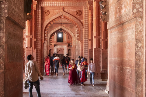 Veja Fatehpur Sikri e o Santuário de Pássaros de Bharatpur com uma parada em Délhi