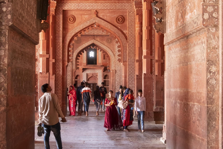 Veja Fatehpur Sikri e o Santuário de Pássaros de Bharatpur com uma parada em Délhi