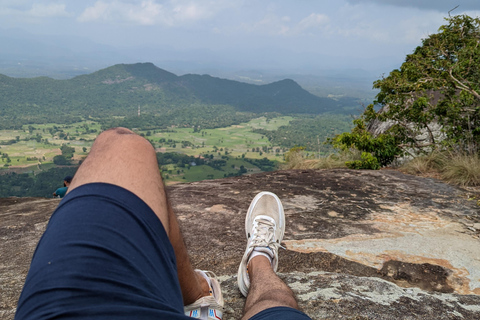 Avventura escursionistica a Dolukanda – La roccia curativa di Aristhana