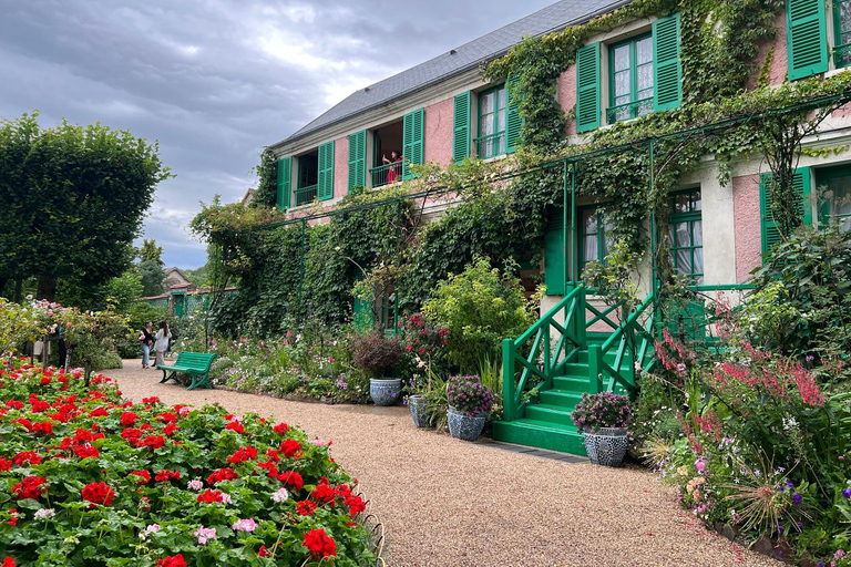 Paris: Giverny and Monet's House Private Day Trip