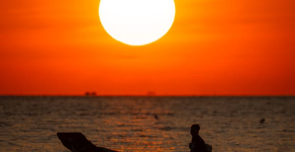 Siem Reap: Sunset Cruise at Chong Kneas with Canapés & Wine