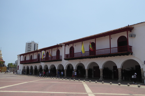 Cartagena: Excursão a pé particular com guia alemão ou italiano