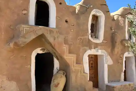 Following the Star Wars Trail:Tataouine,Chenini, and Matmata