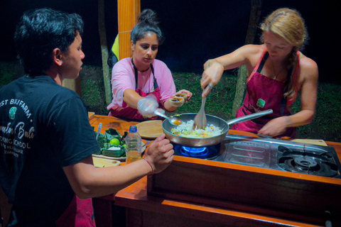 Ubud : Visite nocturne du village des lucioles avec dîner