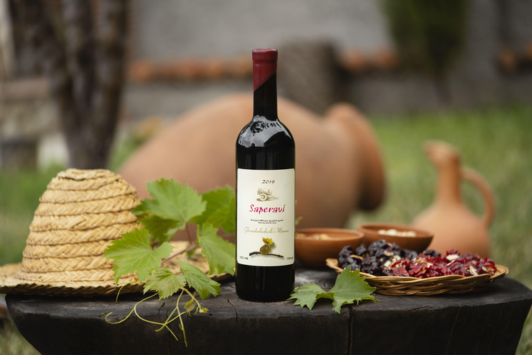 تبليسي: رحلة ليوم واحد إلى كاخيتي مع غداء عائلي وتذوق النبيذ