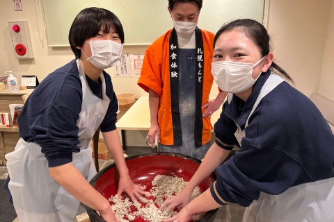 ¡Popular No.1! Experiencia de elaboración de soba y plan de tempura